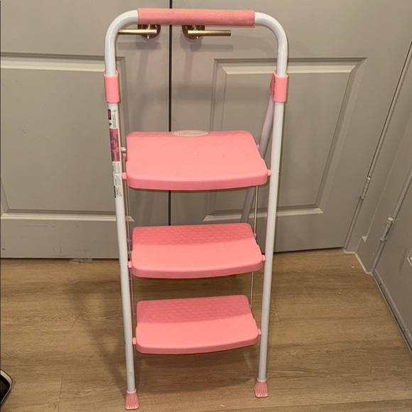 Pink Three-Step Ladder - Picture 1 of 1